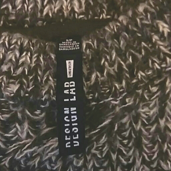 Design Lab Crew Neck Knitted Sweater - Picture 3 of 5